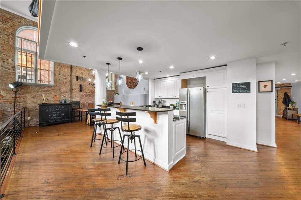330 Peters Street SW 105