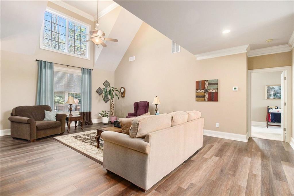 1209 Persimmon Way