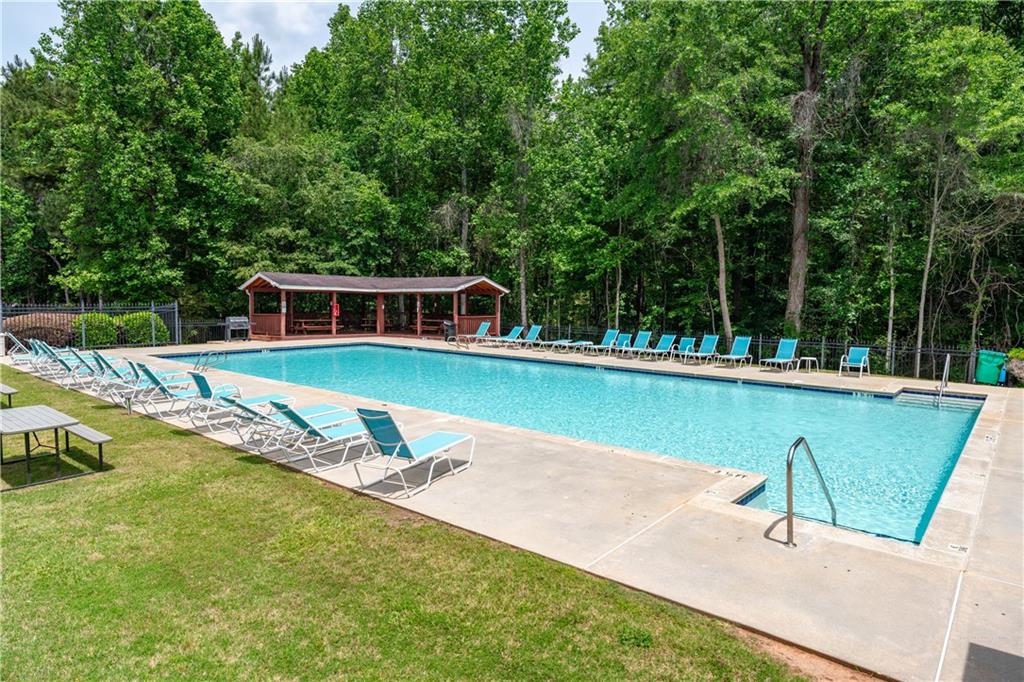 4613 Creek Forest Court, Lilburn, Georgia image 15