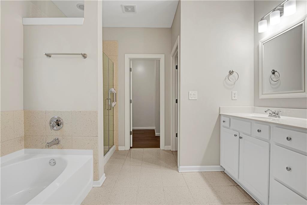 7907 Keepsake Lane, Flowery Branch, Georgia image 22