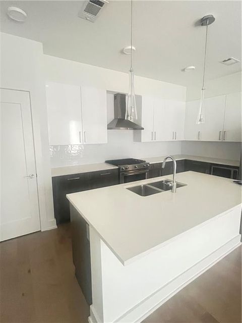 775 Juniper Street NE 206 Atlanta GA 30308