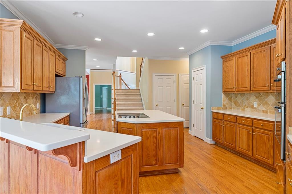 7830 Kings Point Drive, Cumming, Georgia image 17