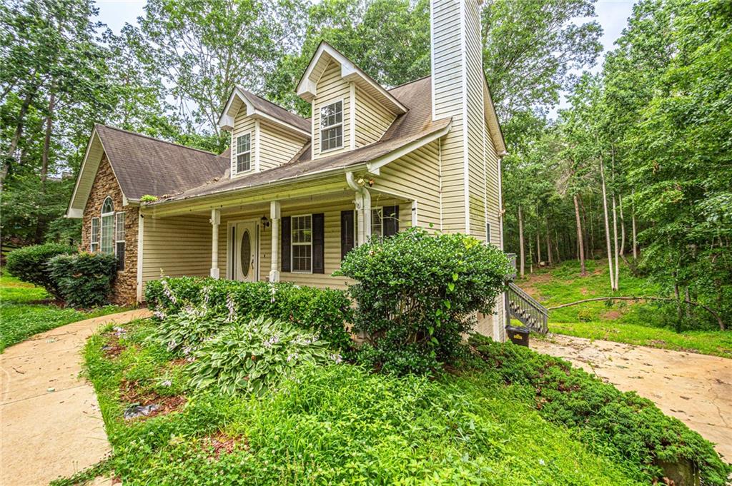 152 Hugh Stowers Road