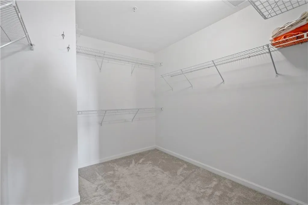 Atlanta, Georgia 30339, United States, 2 Bedrooms Bedrooms, ,2 BathroomsBathrooms,Residential,Active,126619