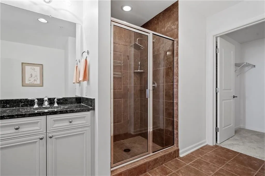 Atlanta, Georgia 30339, United States, 2 Bedrooms Bedrooms, ,2 BathroomsBathrooms,Residential,Active,126619