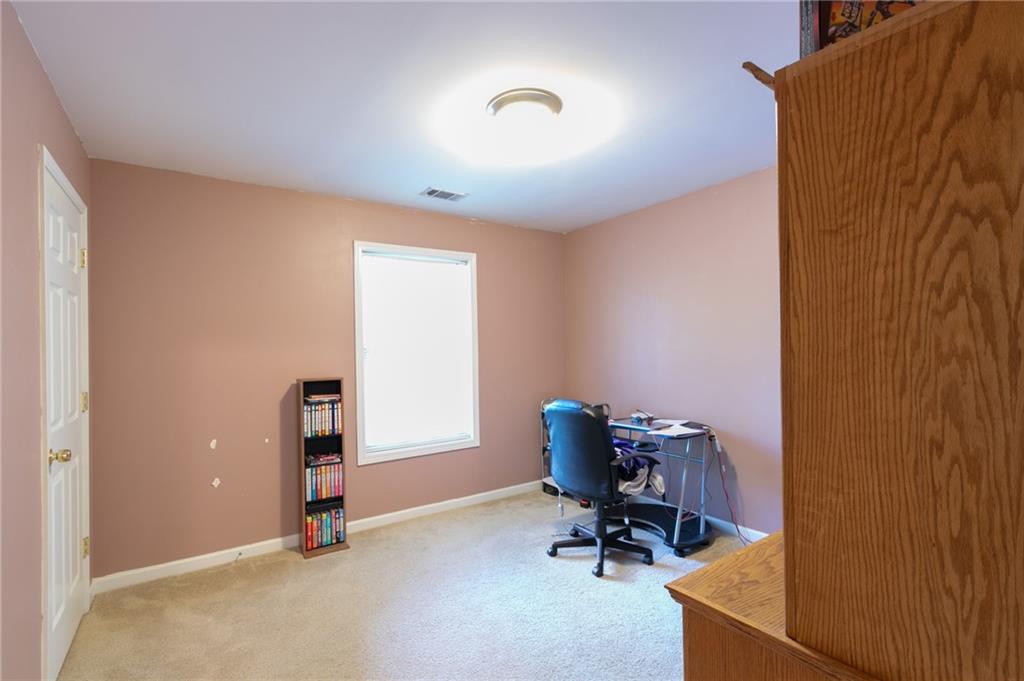 9444 Lakeview Court