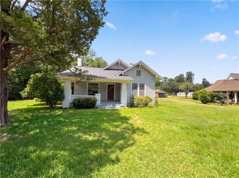 Homes For Sale - 355 Pecan Street<br/> Dawson, GA 39842