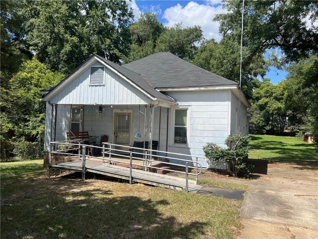 Investor special! Perfect opportunity here to own your first rental with such a low barrier to entry. You are very close to the college campus and should have an influx of applications! This property also comes with a lot of bonuses such as an RV & shed on the property. The world is your oyster here, come and check us out today!
Strongly Prefer Cash Sale, Will Consider STRONG Conv Mortgage. Investor’s Special. Property being sold "AS-IS".
Seller may or may NOT clean out property prior to settlement. Seller requests that Buyer use Seller’s Closing Attorney.
