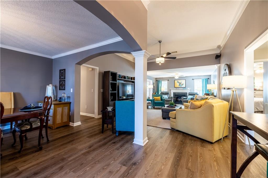 27 Boxwood Lane