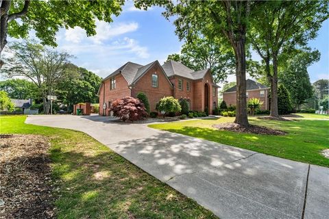 Photo of 1639 Hudson Road, Decatur, GA 30033 (MLS # 7774062)