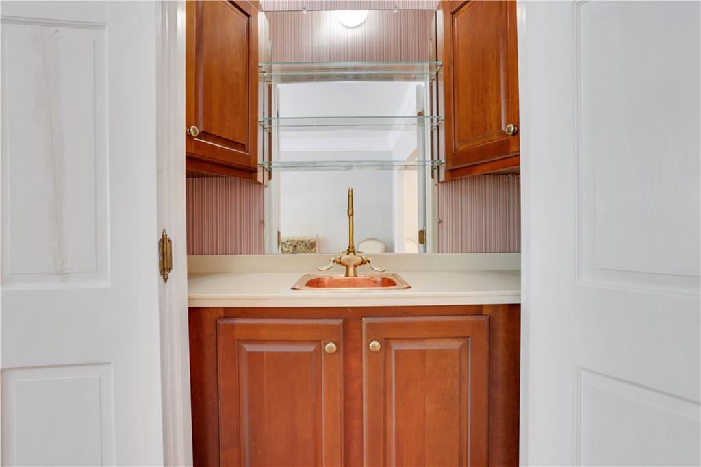 1020 Riverside Road, Roswell, Georgia image 12