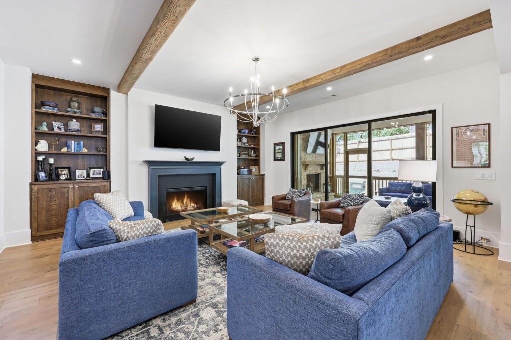 1872 Hickory Road
