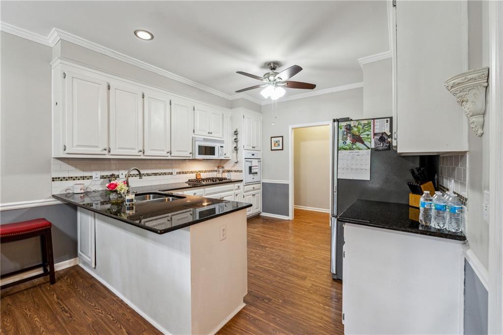 2505 Ridgehurst Drive