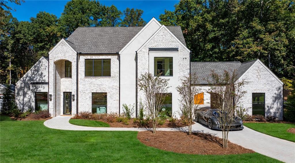 141 North Trace