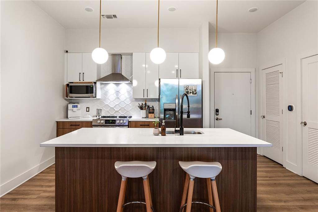 112 Rogers Street NE 204