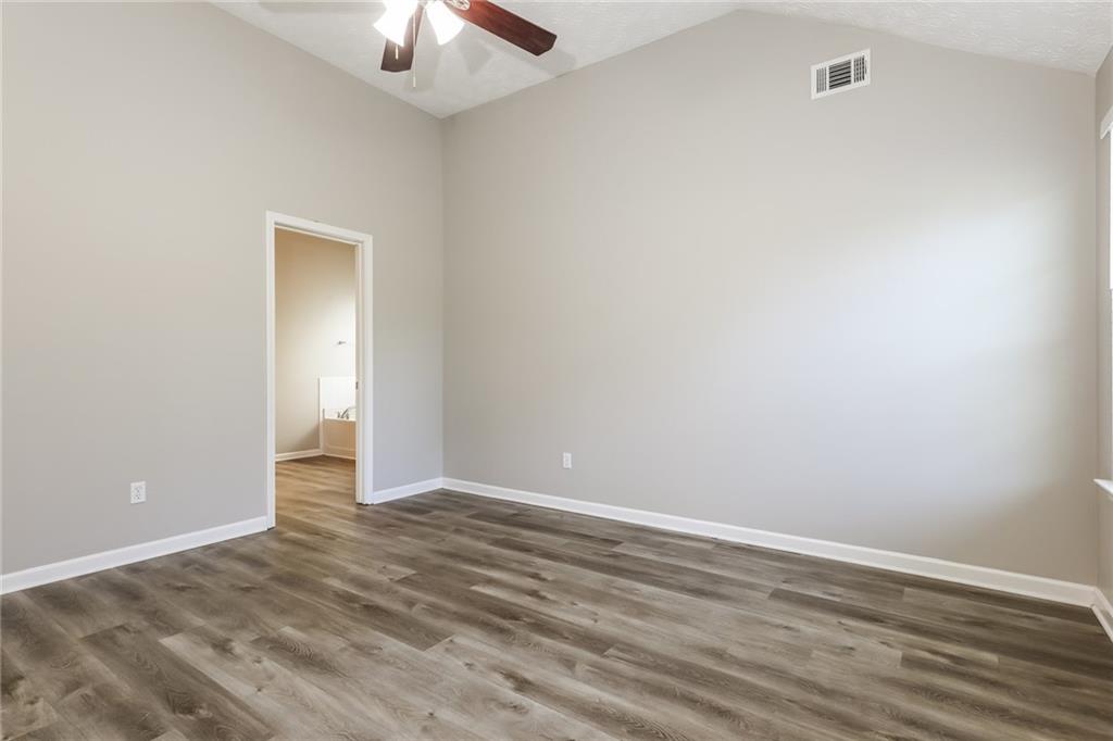 7503 Garnet Drive, Jonesboro, Georgia image 11