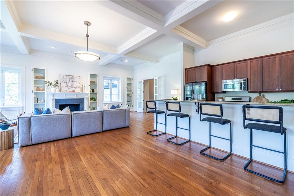 270 15th Street Ne #201
