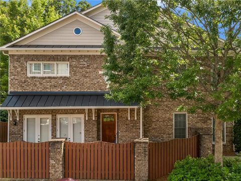 Townhouse For Sale - 4179 Mansion Way<br/> Atlanta, GA 30341