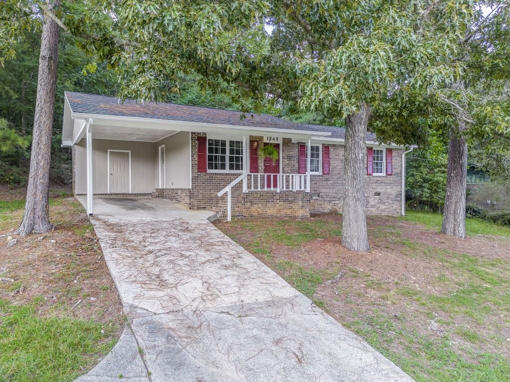 *Exquisitely Renovated Home* Every detail has been updated-- nothing was left untouched!! This stunning property features a brand-new roof, cabinets, granite countertops, and luxurious life proof flooring, along with all new electrical, plumbing and appliances including a tank less hot water heater, and HVAC system. Conveniently located just off of Highway 27 and 278, you'll have quick access to anywhere you need to go, while being only minutes away from the beautiful Silver Comet Trail and historical downtown Cedartown. Move-in ready and designed for comfort, this home blends style, function, and unbeatable location.