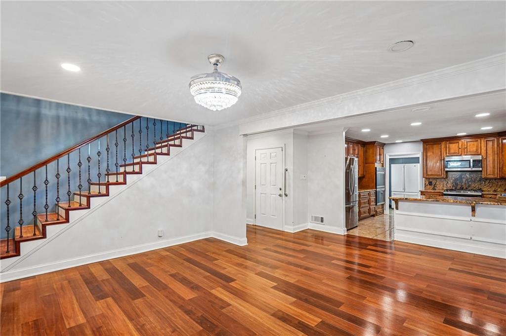 2615 Skyline Drive