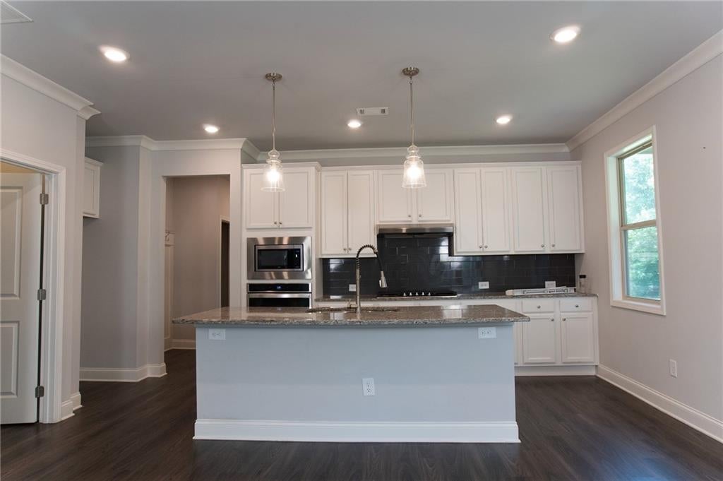 4652 Silver Oak Drive SW