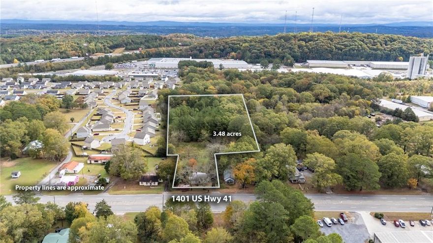 Investors/Contractors, ideal development property consisting of 3.48 acres in two parcels, 0.48 with house parcel 042A 055, Parcel 042A 052 adjoining back of this property, 3 acres undeveloped land, bring your Bulldozer and get started.  House was built in 1945.  The previous owner, Max Hurley, Deceased, had abondoned the house several years ago; therefore, no updates, etc. done to the house.

Seller is the Executor of Mr. Hurley's Estate and wants to SELL THIS PROPERTY AS-IS!  Located only Minutes from I-75, Exit 318.