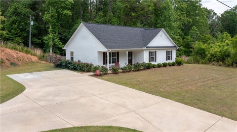 Homes For Sale - 769 Burnt Stand Road<br/> Dawsonville, GA 30534