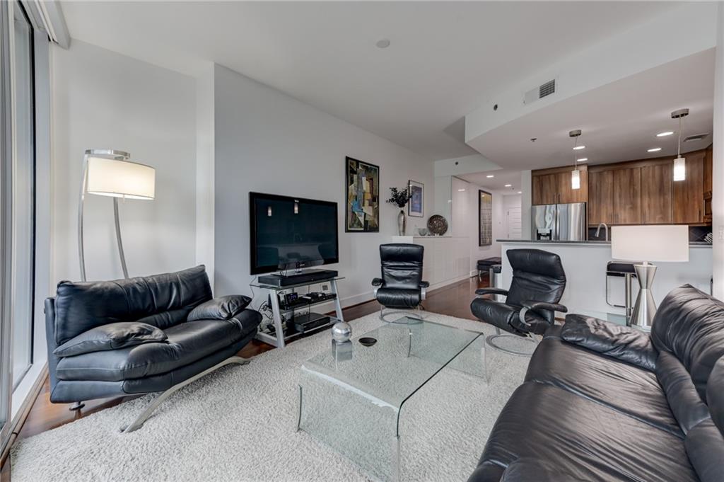 1080 Peachtree Street NE 905