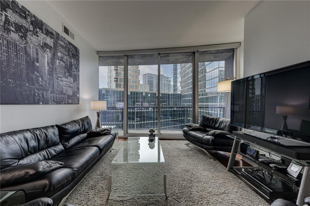 1080 Peachtree Street NE 905