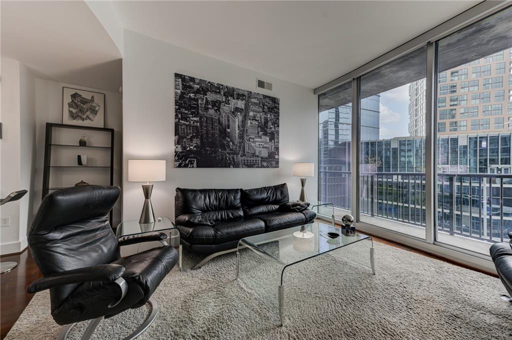 1080 Peachtree Street NE 905