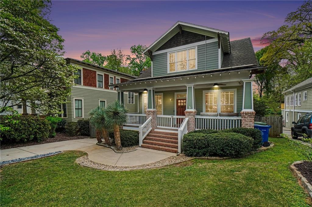 2119 Oakview Road SE