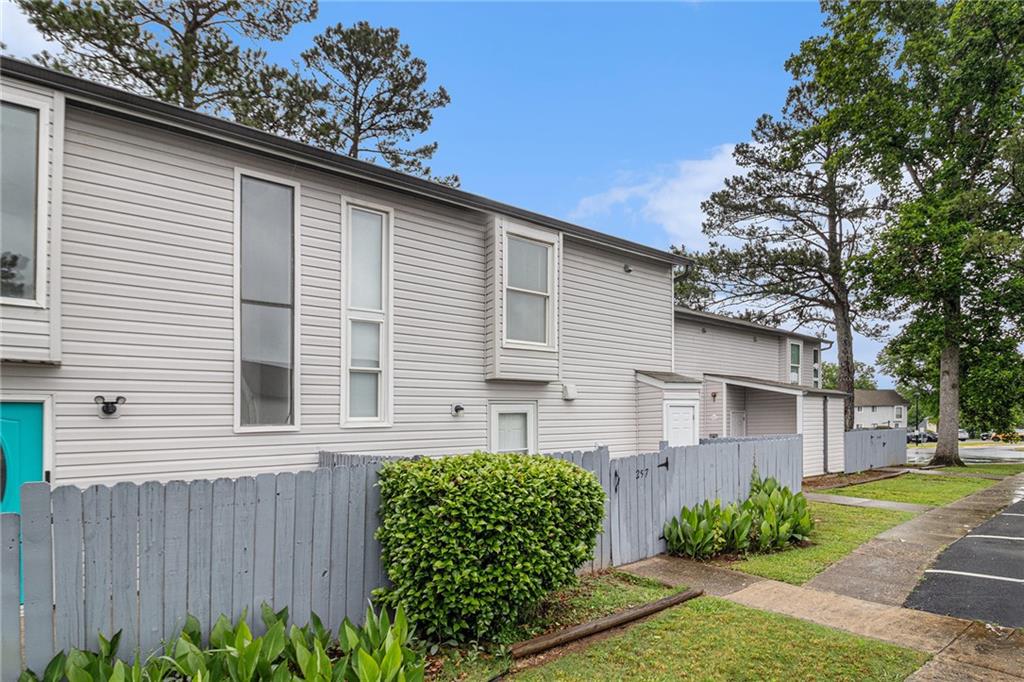 257 Country Club Drive, Jonesboro, Georgia image 2