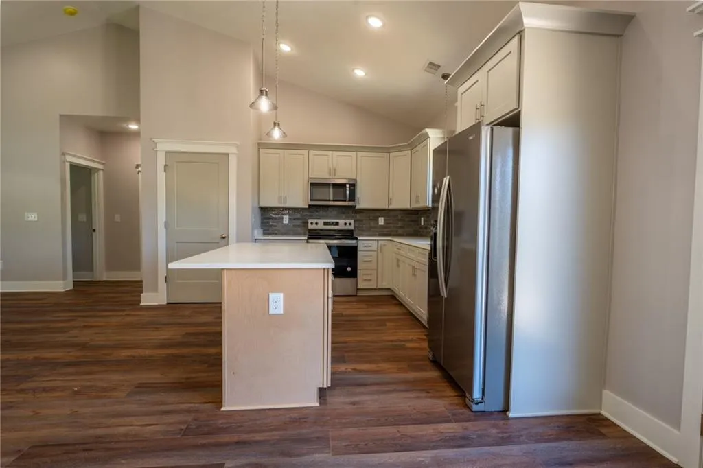 Cleveland, Georgia 30528, United States, 3 Bedrooms Bedrooms, ,2 BathroomsBathrooms,Residential,Active,120944