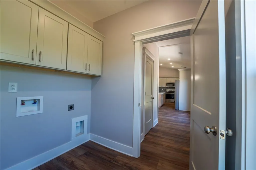 Cleveland, Georgia 30528, United States, 3 Bedrooms Bedrooms, ,2 BathroomsBathrooms,Residential,Active,120944