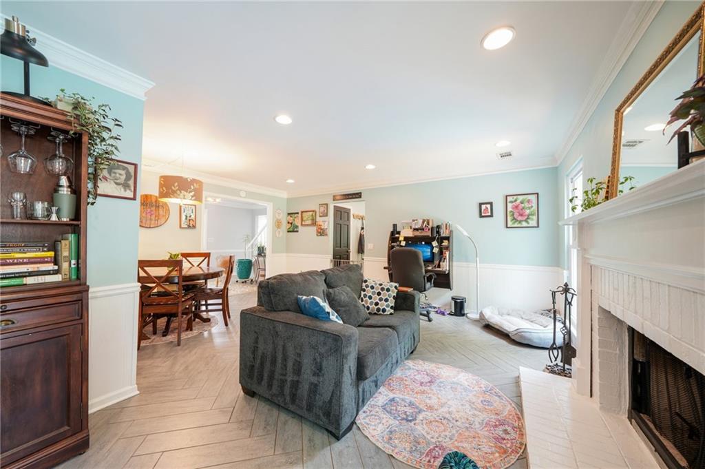 725 Crab Orchard Court, Roswell, Georgia image 12