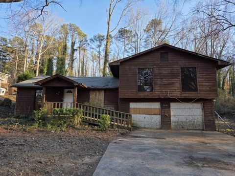 Homes For Sale - 5278 Park Avenue<br/> Union City, GA 30291