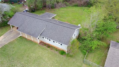 A home in Douglasville