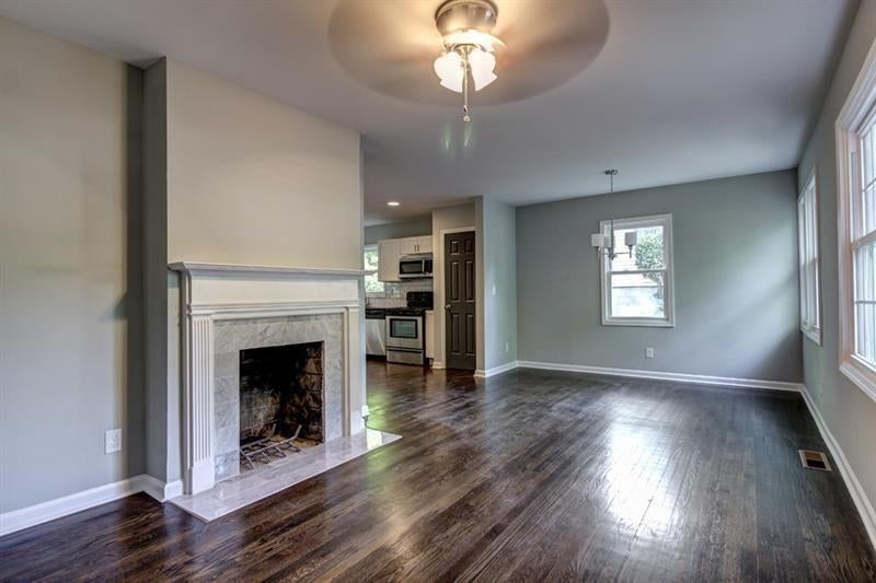 385 Eleanor Street SE
