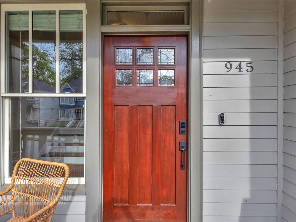 945 Longley Avenue NW