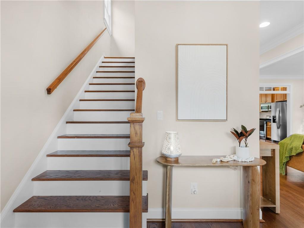 945 Longley Avenue NW