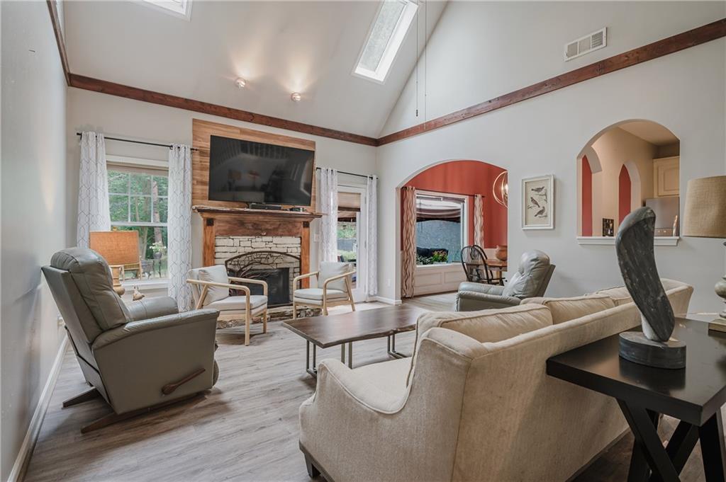 212 Henderson Woods Drive, Jasper, Georgia image 3