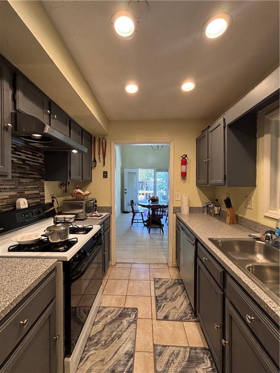 2220 Wellington Circle, Lithonia, Georgia image 16