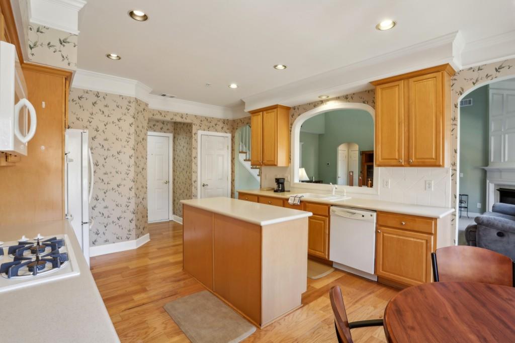 132 Westchester Drive, Smyrna, Georgia image 15