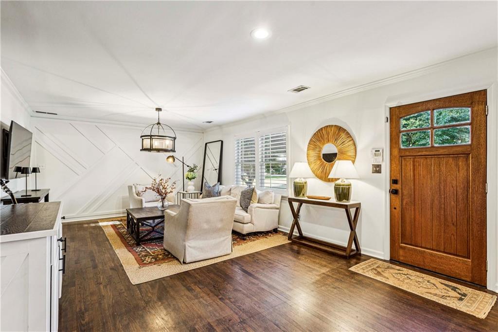 1905 Woodland Hills Avenue NW