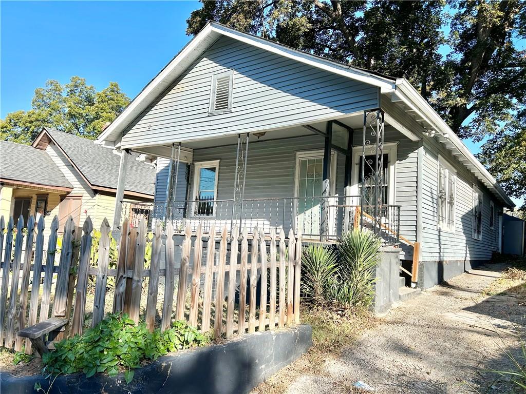 991 Fair Street SW