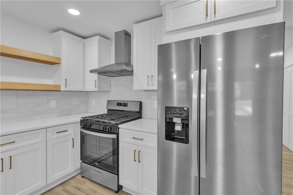 372 Amal Drive SW