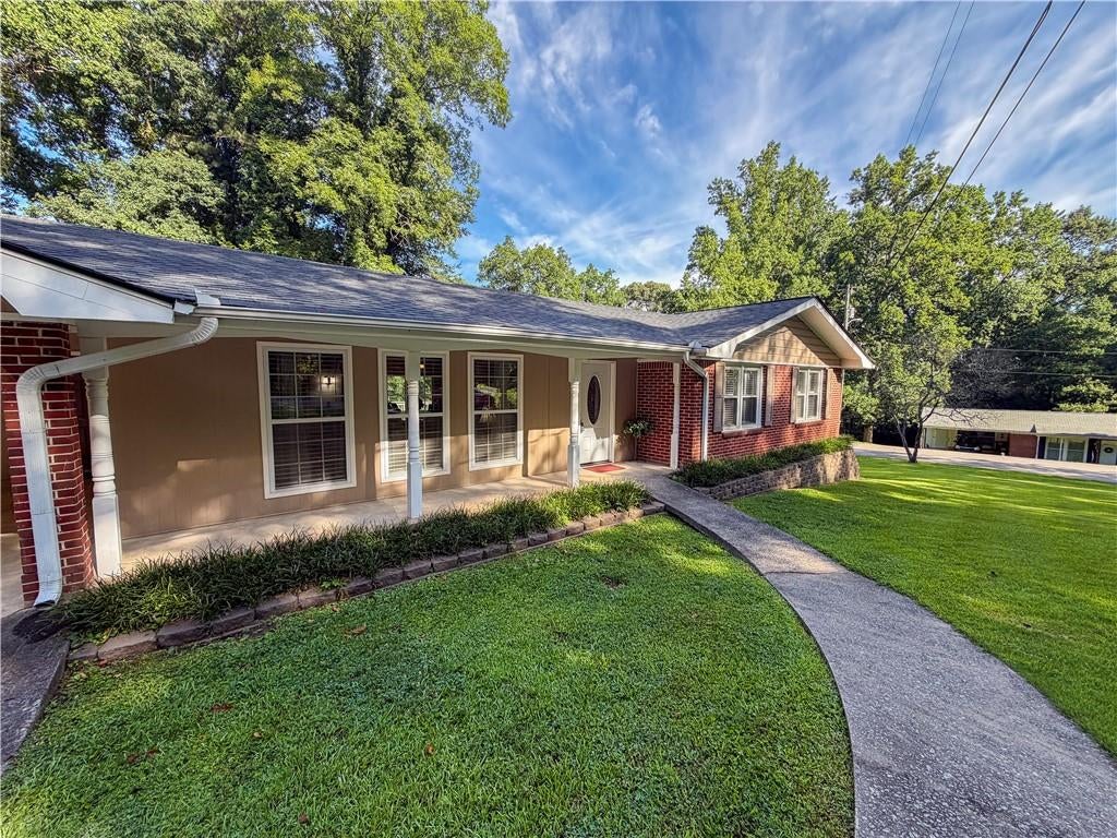 210 Greenwood Lane