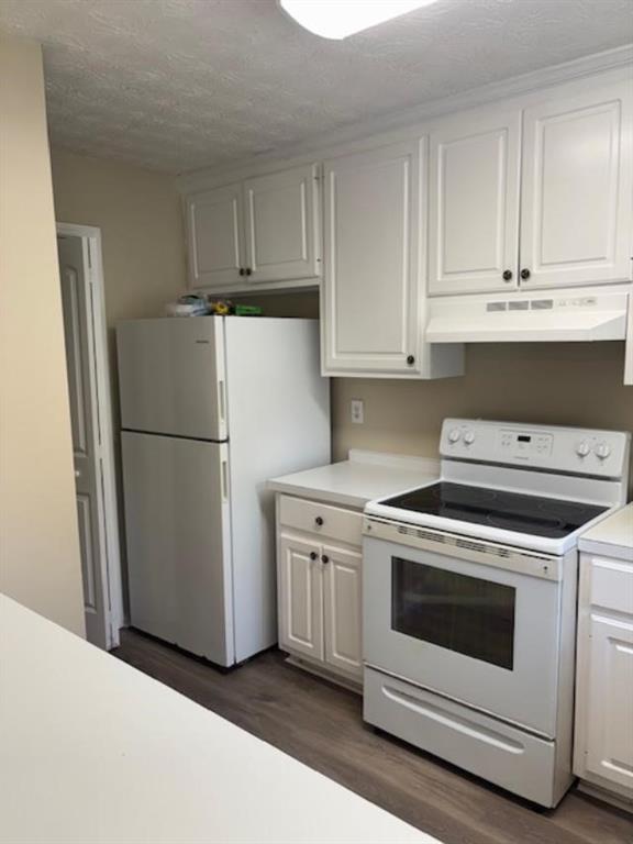 3275 Spincaster Way
