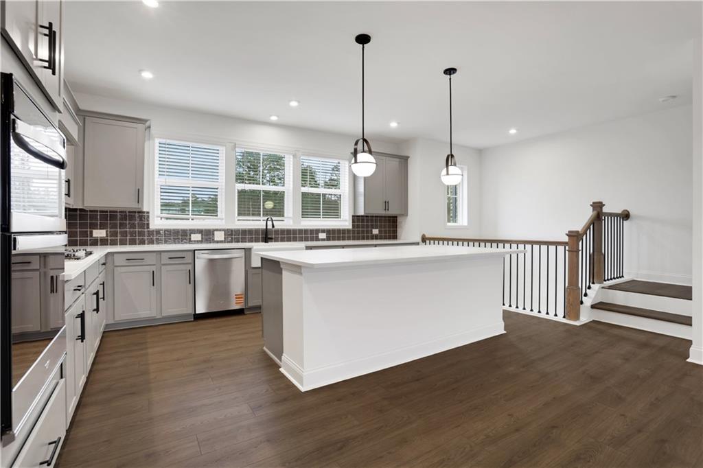 6005 Haviland Alley 44