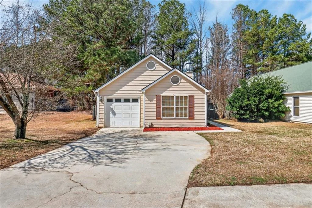 1493 Fall Creek Trace
